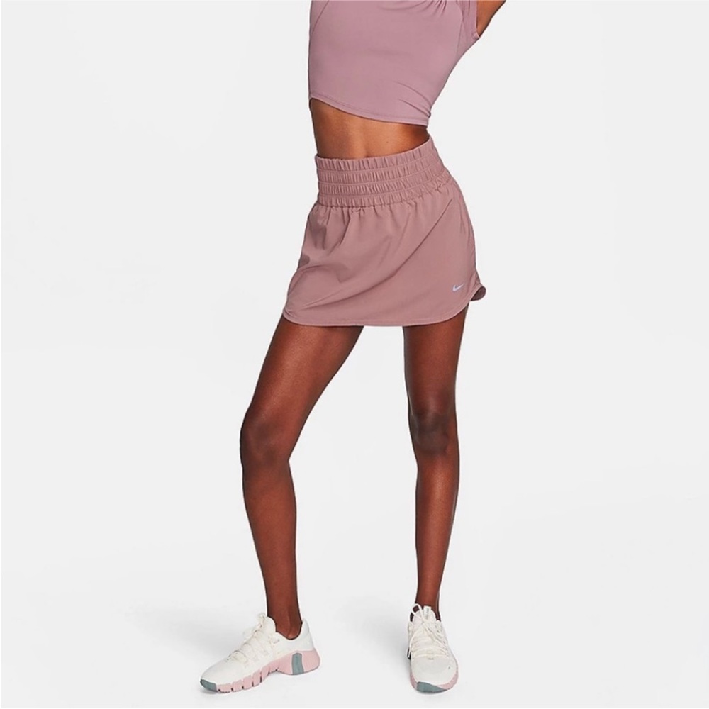 Nike Women’s Mauve Pink Athletic Skort